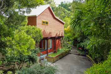 6 Barclay Street, North East Valley
