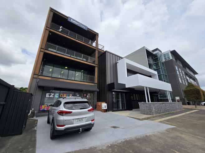 Ellerslie full floor office space for lease