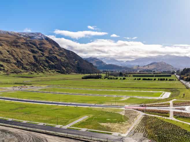 436 Kingston Road, Jacks Point