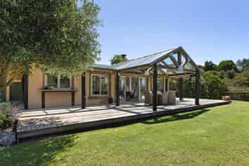96 Fraser Road, Rangihaeata