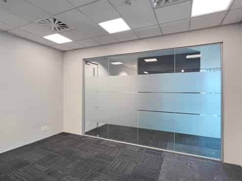 Modern 1,450sqm office in prime Highbrook location