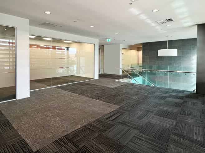 Modern 1,450sqm office in prime Highbrook location