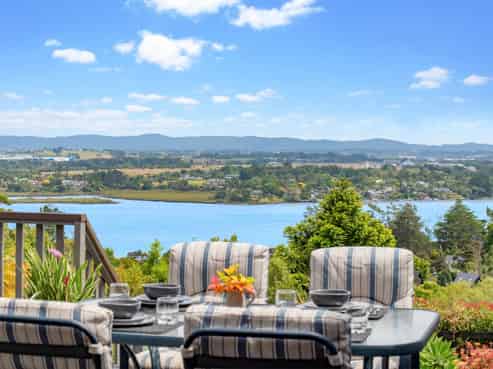 56 Attwood Road, Paremoremo