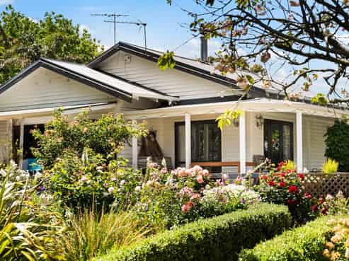 23 Wharf Road, Clarks Beach