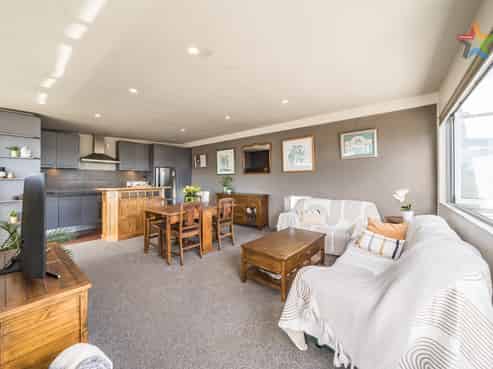 2/224 Jackson Street, Petone