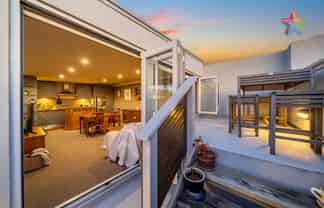 2/224 Jackson Street, Petone
