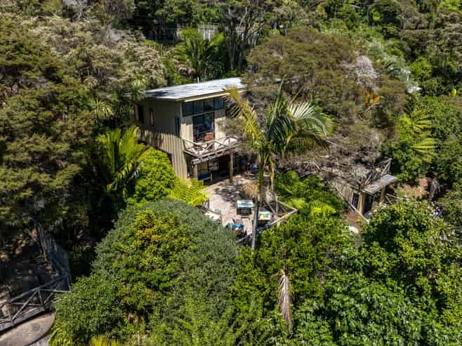 223-7 Ocean View Road, Oneroa