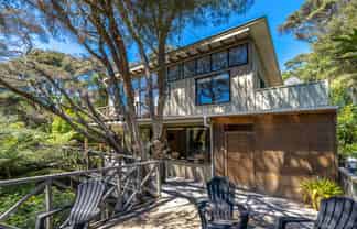 223-7 Ocean View Road, Oneroa