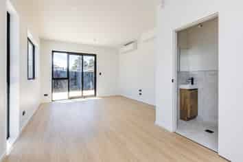 8/19 Drake Street, Howick