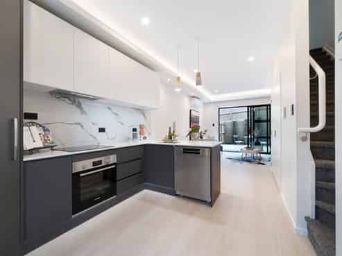 5/8/10/11/12- 52 Newington Road, Henderson