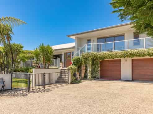 1 Queen Street, Westport