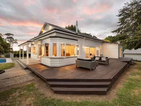 241 Long Road, Rotoorangi