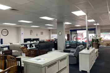 Hamilton East central - office/retail