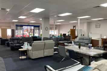 Hamilton East central - office/retail