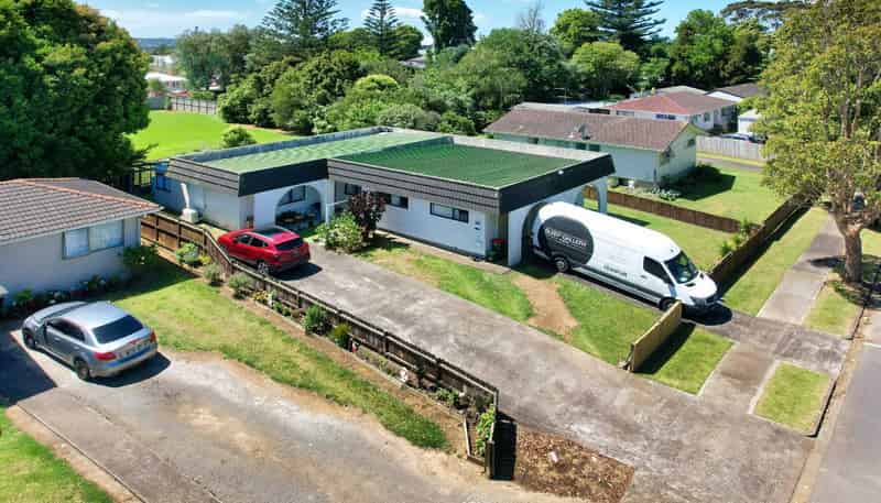 25 Dewhurst Place, Mangere