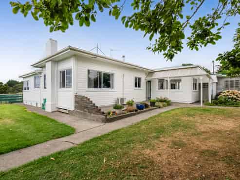 14 Ngapapa Street, Urenui