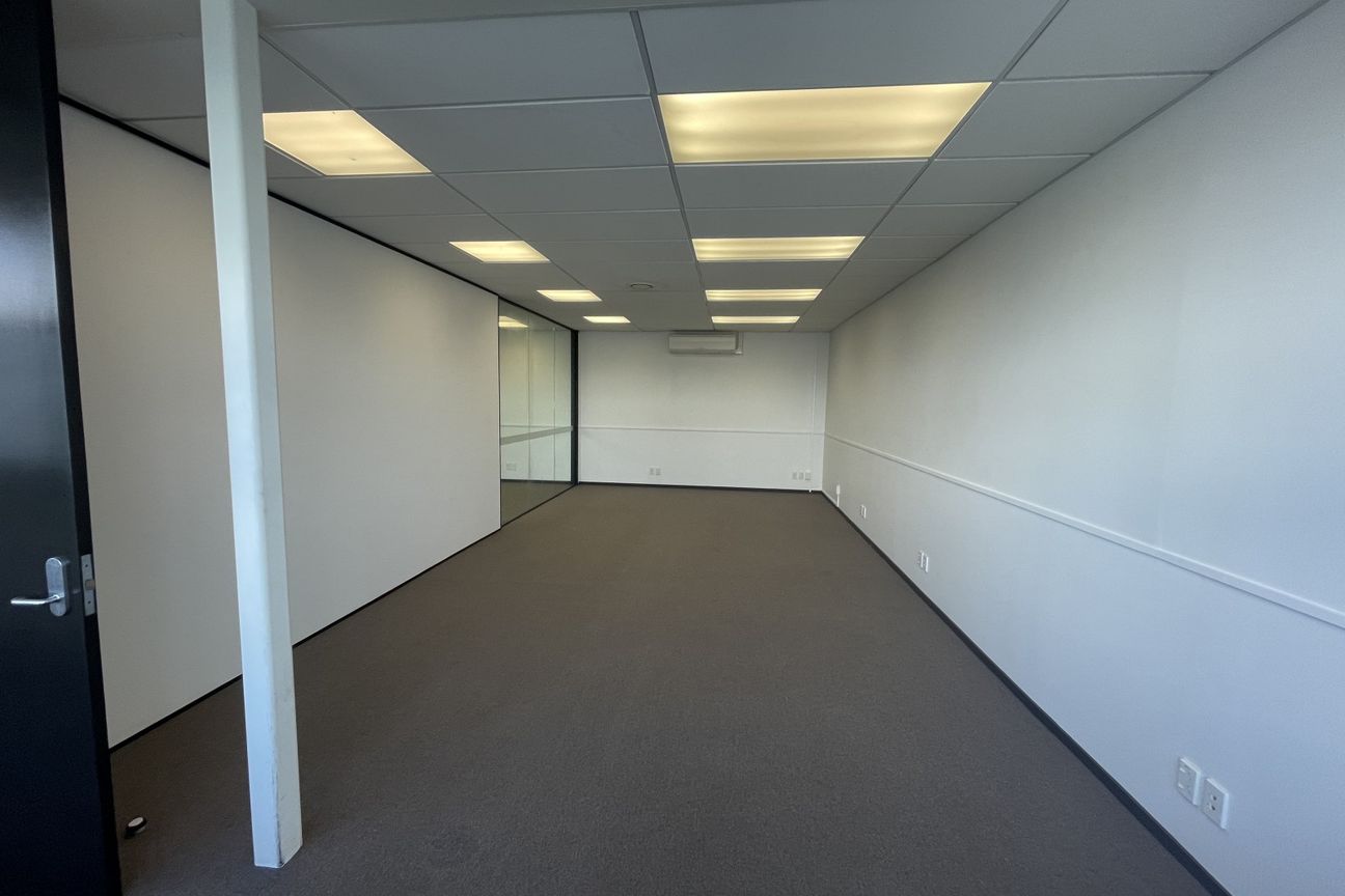 Affordable Wiri office - Vedere 3