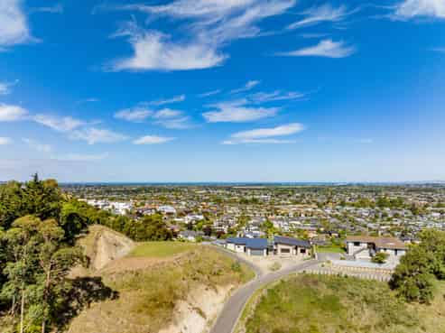 14 Ridgeway Tce, Taradale