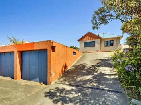 27 Jackson Street, College Estate