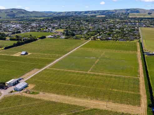 68 Weld Street, Martinborough