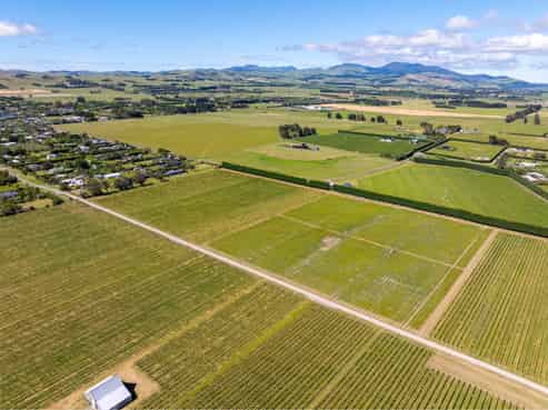 68 Weld Street, Martinborough