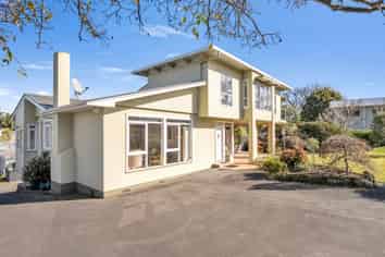 84 Great North Road, Saint Johns Hill