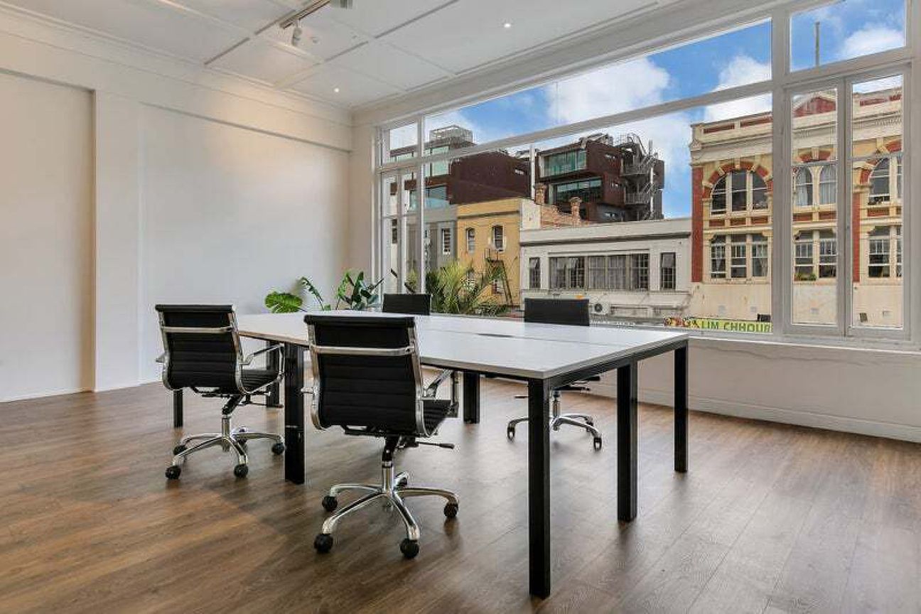 Charming Refurbished Office/Studio | 62 m² | K Road - Vista 3