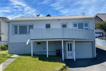 111 Buckley Road, Southgate