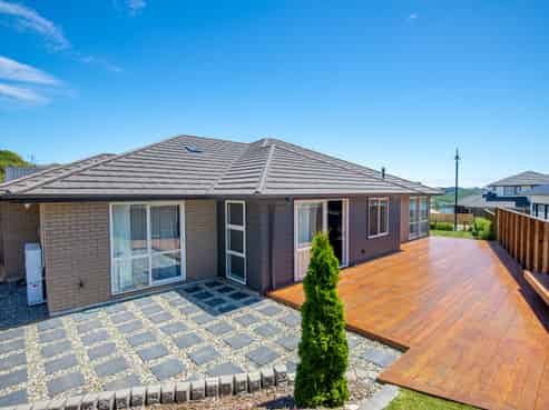 3 Okupe Grove, Aotea