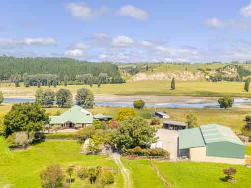 526 River Road, Otane