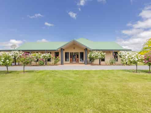 526 River Road, Otane