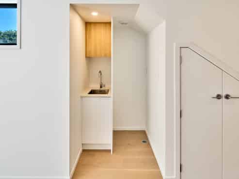 17/10 Pascoe Avenue, Paremata