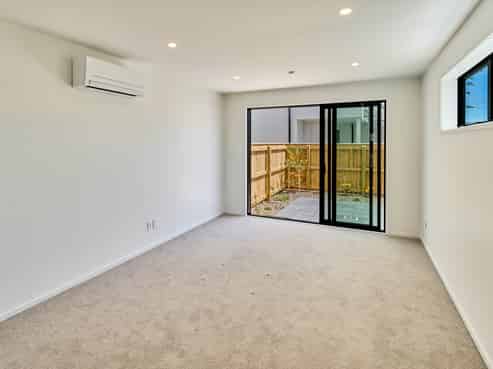 17/10 Pascoe Avenue, Paremata