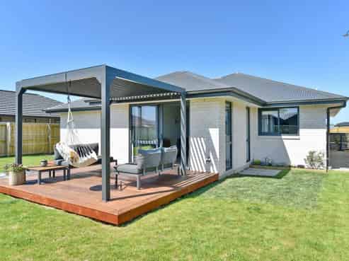 48 Chambers Avenue, Ravenswood