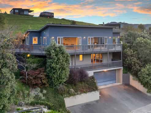 11 Manuka Terrace, Duvauchelle