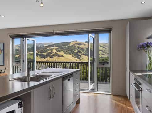 11 Manuka Terrace, Duvauchelle