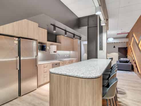 Premiere Fitout With Ample Carparking