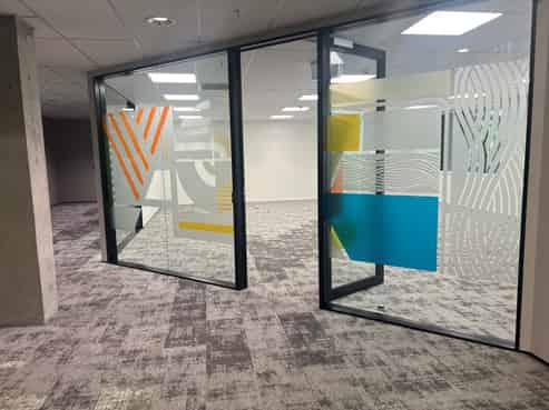 Premiere Fitout With Ample Carparking