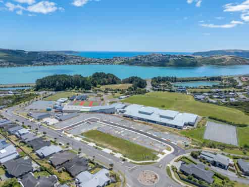Lots 1-44 The Crest, Aotea