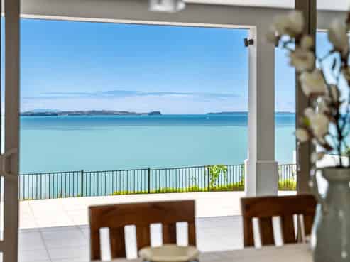 32 Cliff Road, Torbay