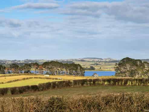 265 Glenbrook Beach Road, Glenbrook