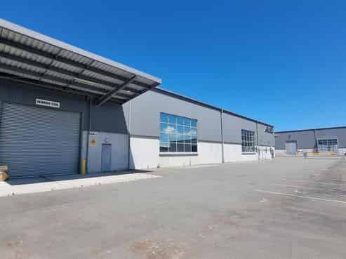 Warehouse with 5T Gantry Crane