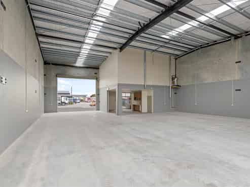 Exceptional Workshop/Warehouse