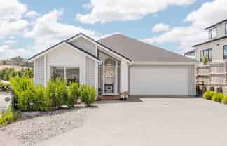 6 Tendril Court, Orewa