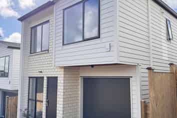 21C Barron Drive, Green Bay