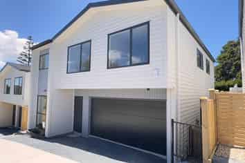 21D Barron Drive, Green Bay