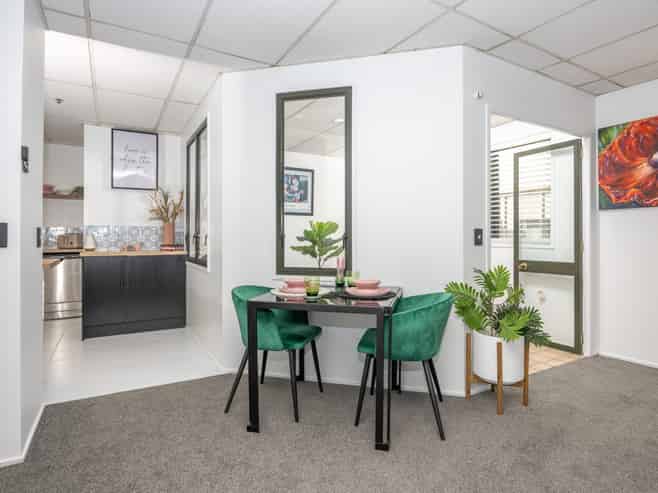 2/110 Alexandra Street, Hamilton Central
