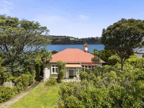 13 Athol Place, Ravensbourne