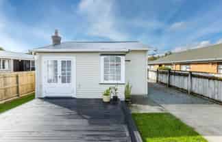 32 Exchange Street, Ebdentown