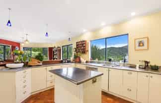 28203 Todds Bush Road, Todds Valley